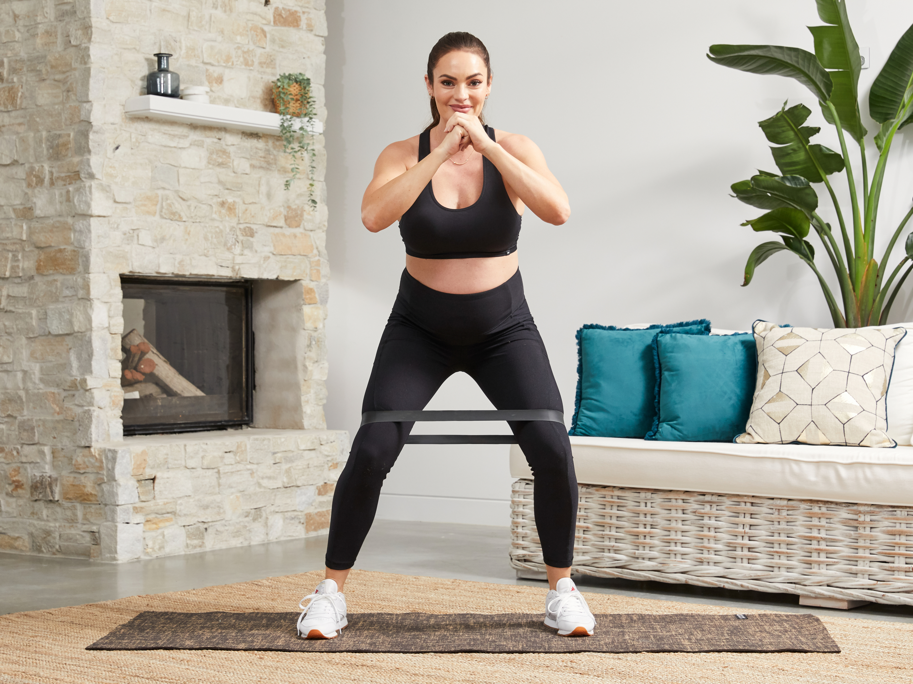 3 resistance band moves perfect for pregnant women